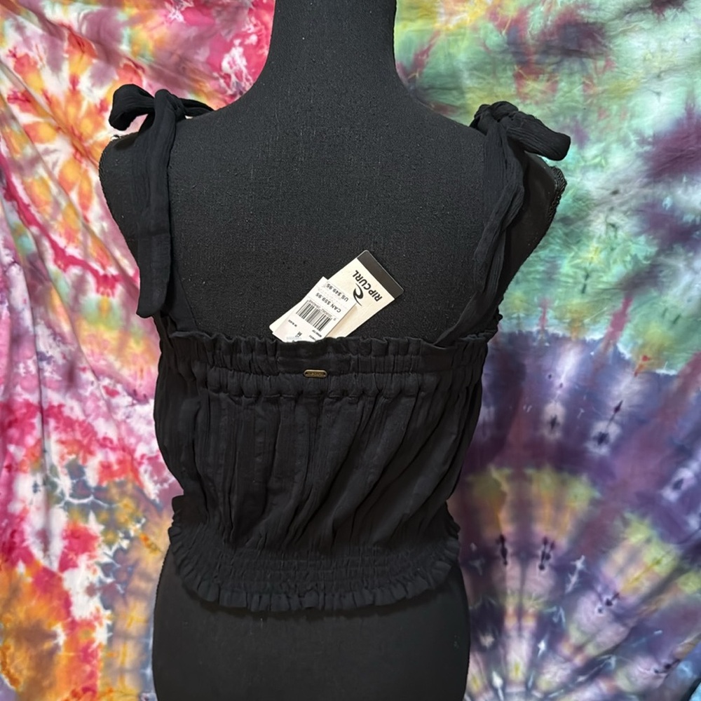 NEW RIP CURL NORAH SLEEVELESS TOP🖤
